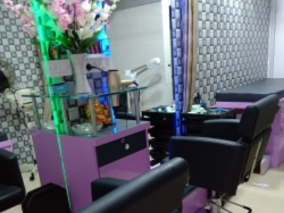 Glitz Salon & Spa